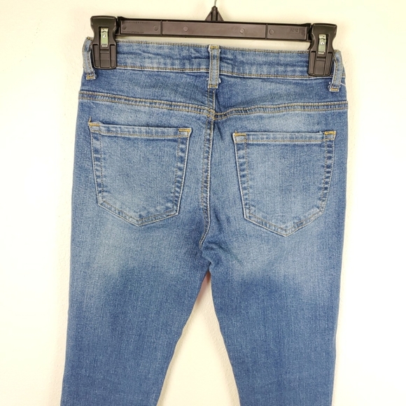 Forever 21 skinny jeans Sz 25 blue Capris - Picture 3 of 6